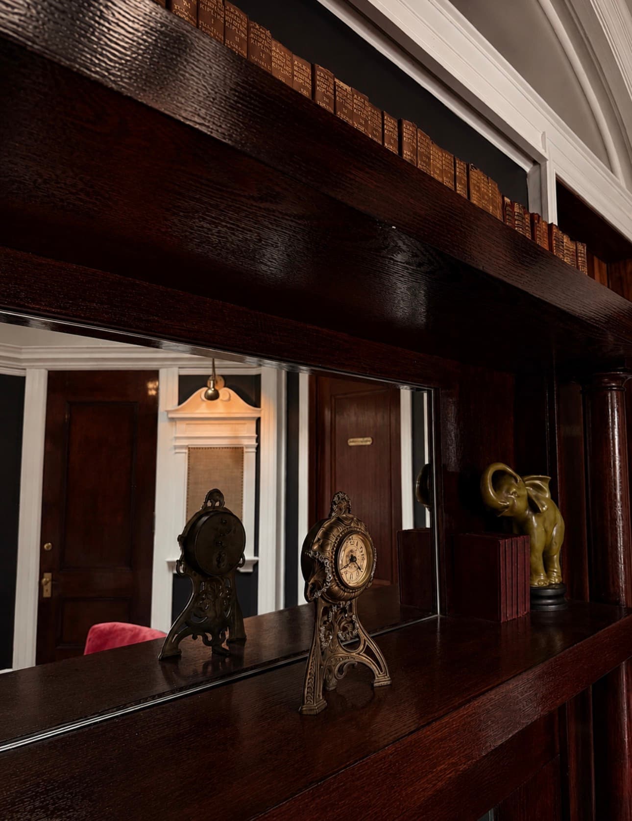 Library interior — view 17