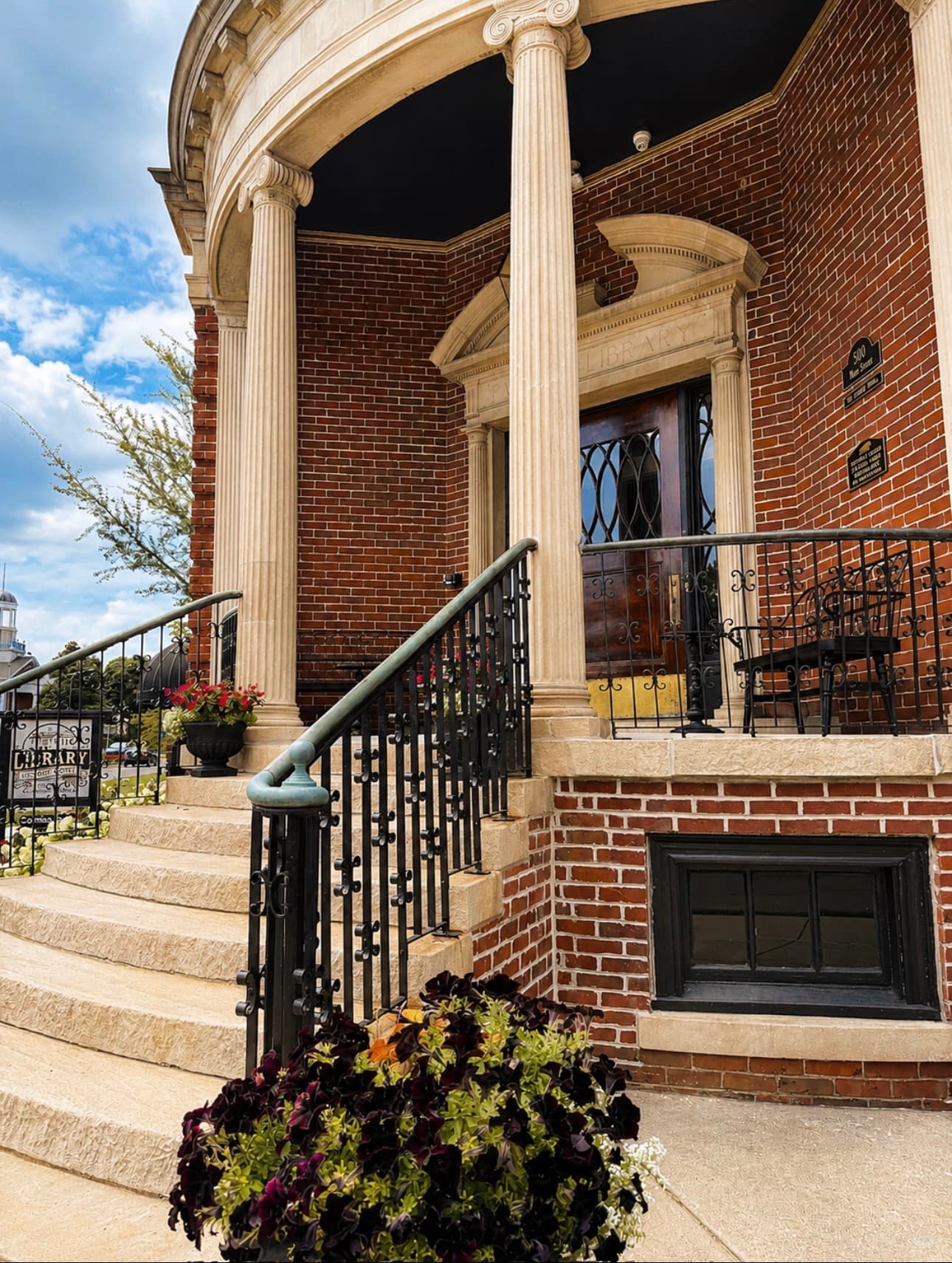 Library exterior — view 6